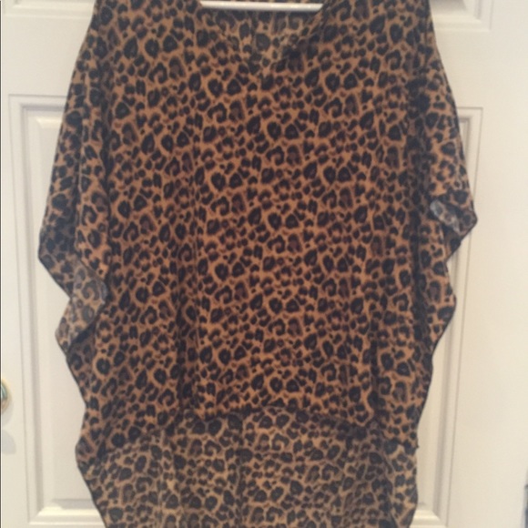None Tops - Brand New ! Cute leopard top !❤️